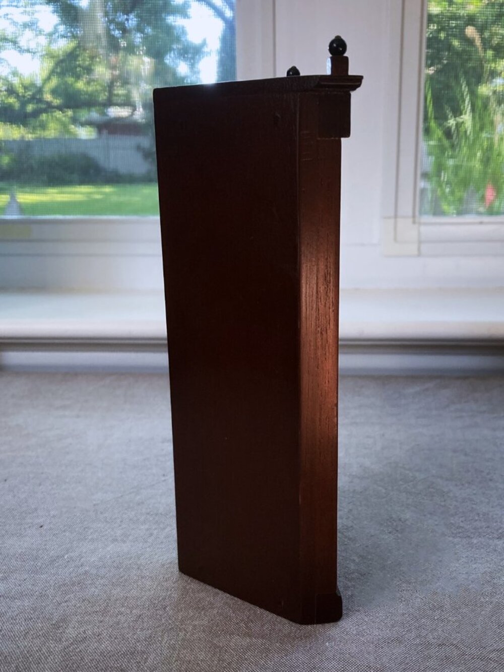 Dollhouse Miniature Corner Cabinet Mahogany Sonia Messer Imports, Colombia - Picture 9 of 10